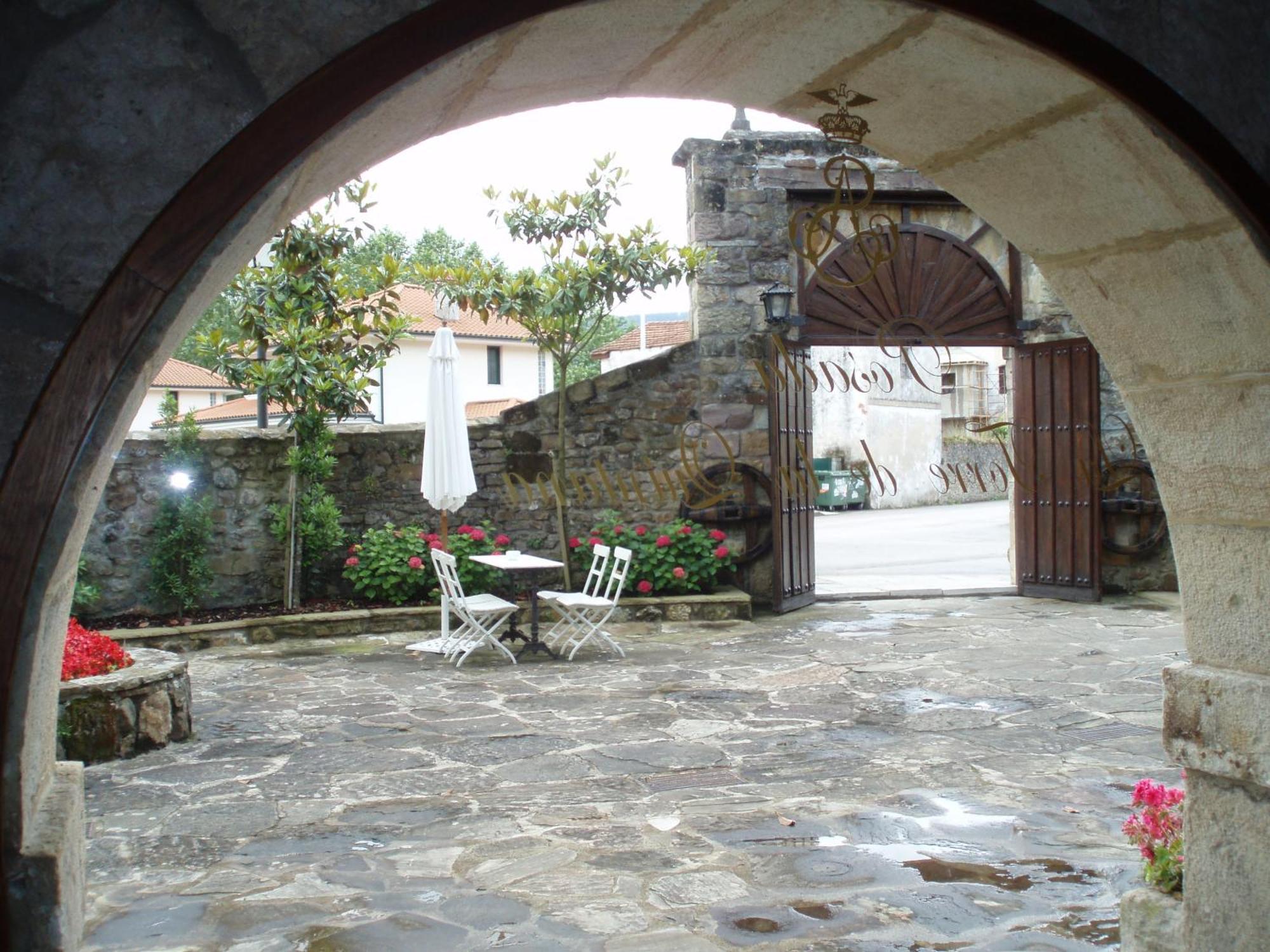 Posada La Torre De La Quintana Liendo Εξωτερικό φωτογραφία