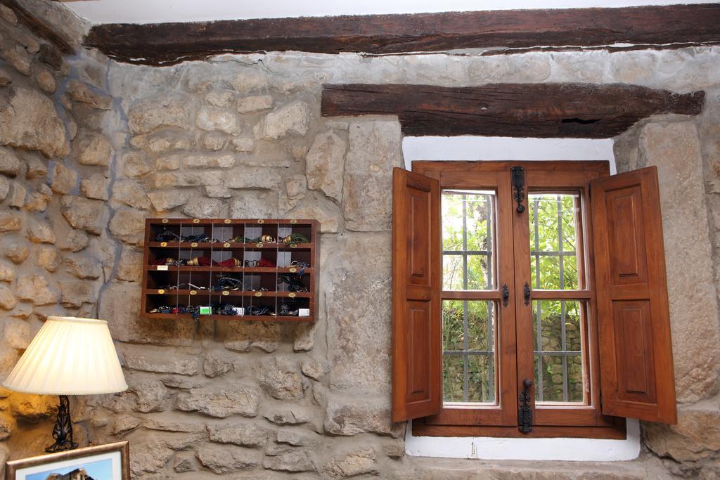 Posada La Torre De La Quintana Liendo Εξωτερικό φωτογραφία