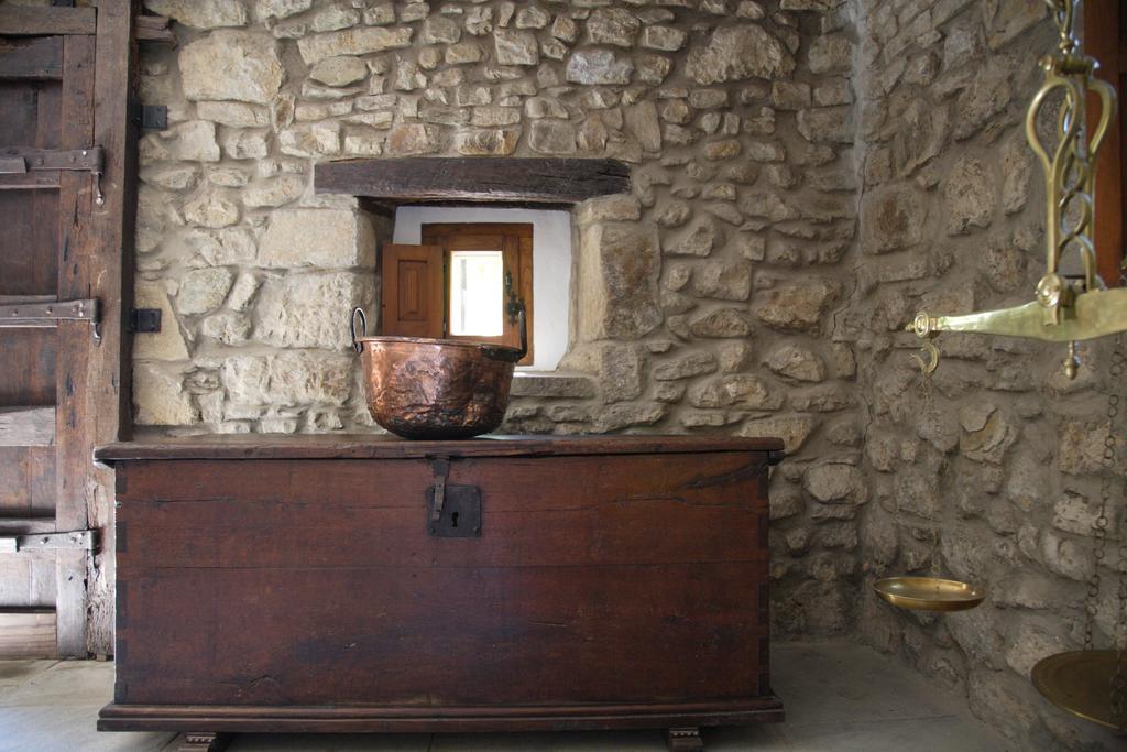 Posada La Torre De La Quintana Liendo Εξωτερικό φωτογραφία